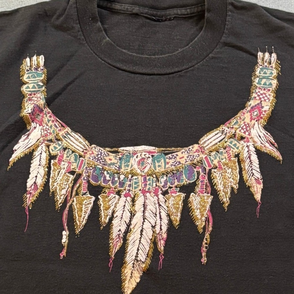 VTG Mens S Native American Feather Headdress Sparkle Graphic T-Shirt Black Y2K